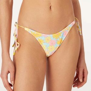 Triangl Vinca Floral Velvet Bikini Bottoms